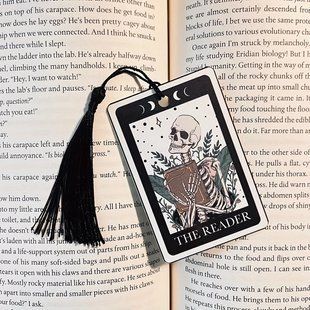 Акрилова закладка з малюнком скелета "The reader" з пензликом. Закладки для книг. Подарунок книголюбам 2668322623 фото